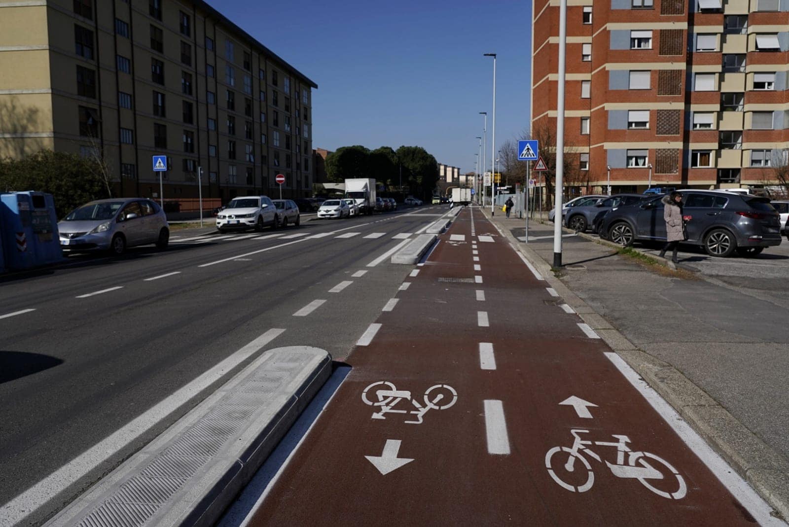 nuova pista ciclabile di via Canova