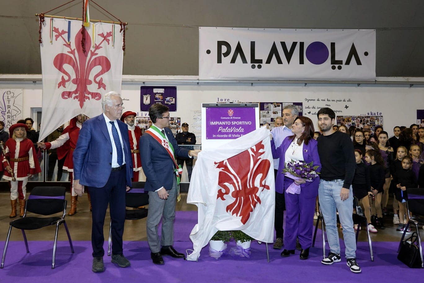 Intitolato a Viola Parigi il Palarotelle di via Lunga 1